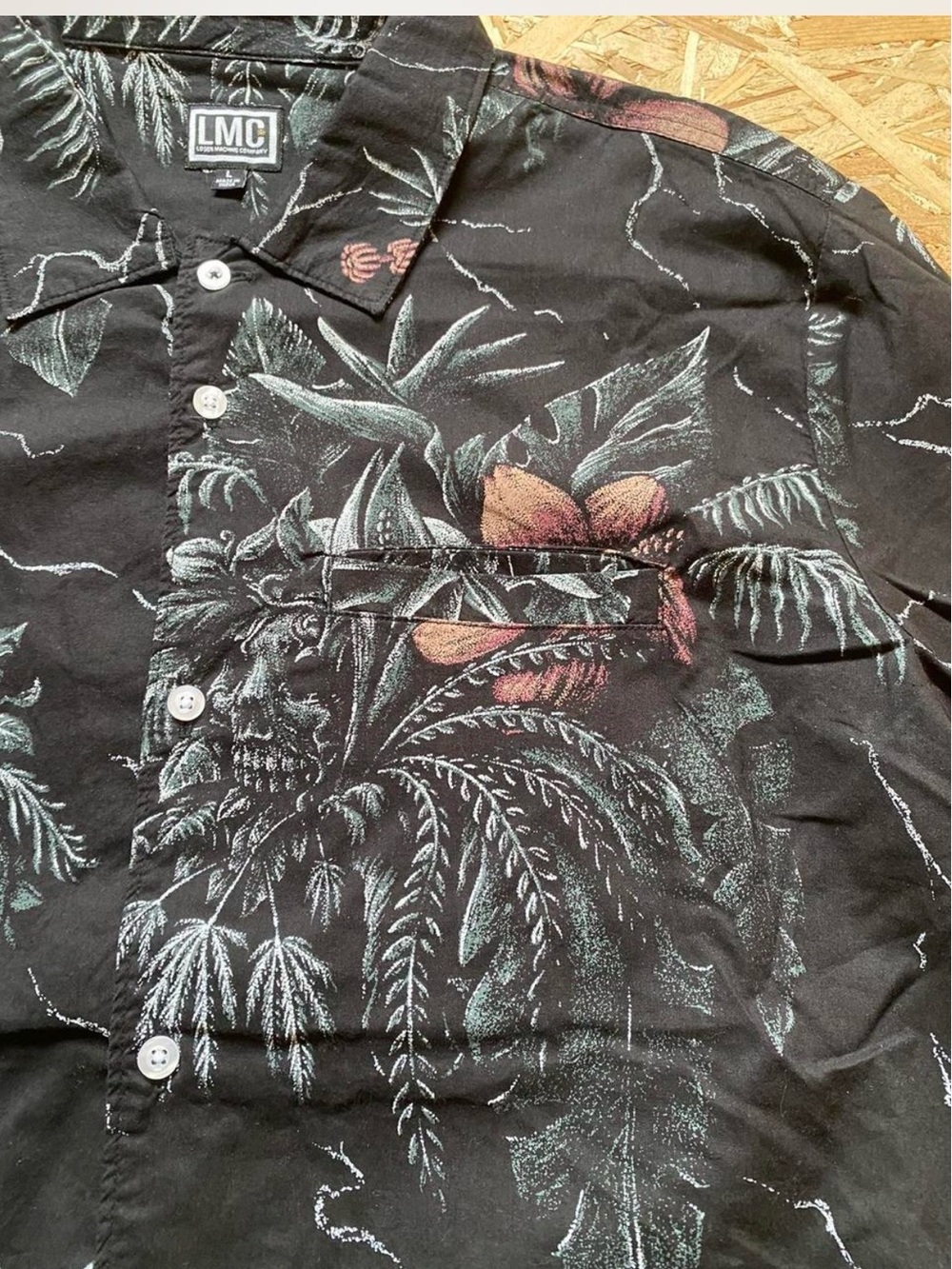 LMC Black Hawaiian Skull/Floral Short-Sleeve Button-Down Shirt - Picture 3 of 8